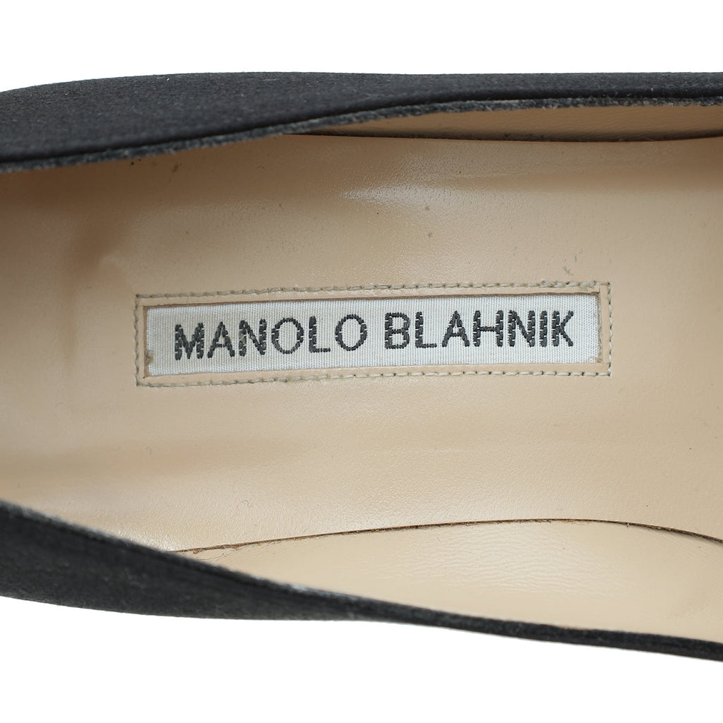 Manolo Blahnik Black Satin Hangisi Pumps 35.5