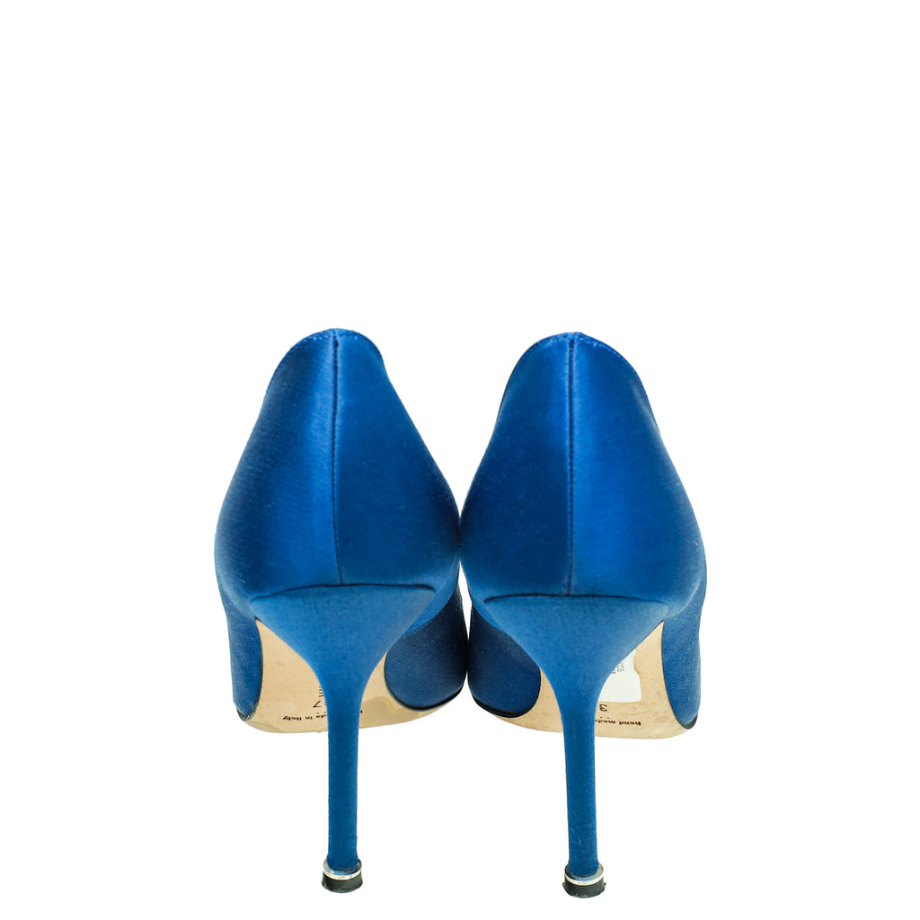 Manolo Blahnik Blue Satin Hangisi Pump 37