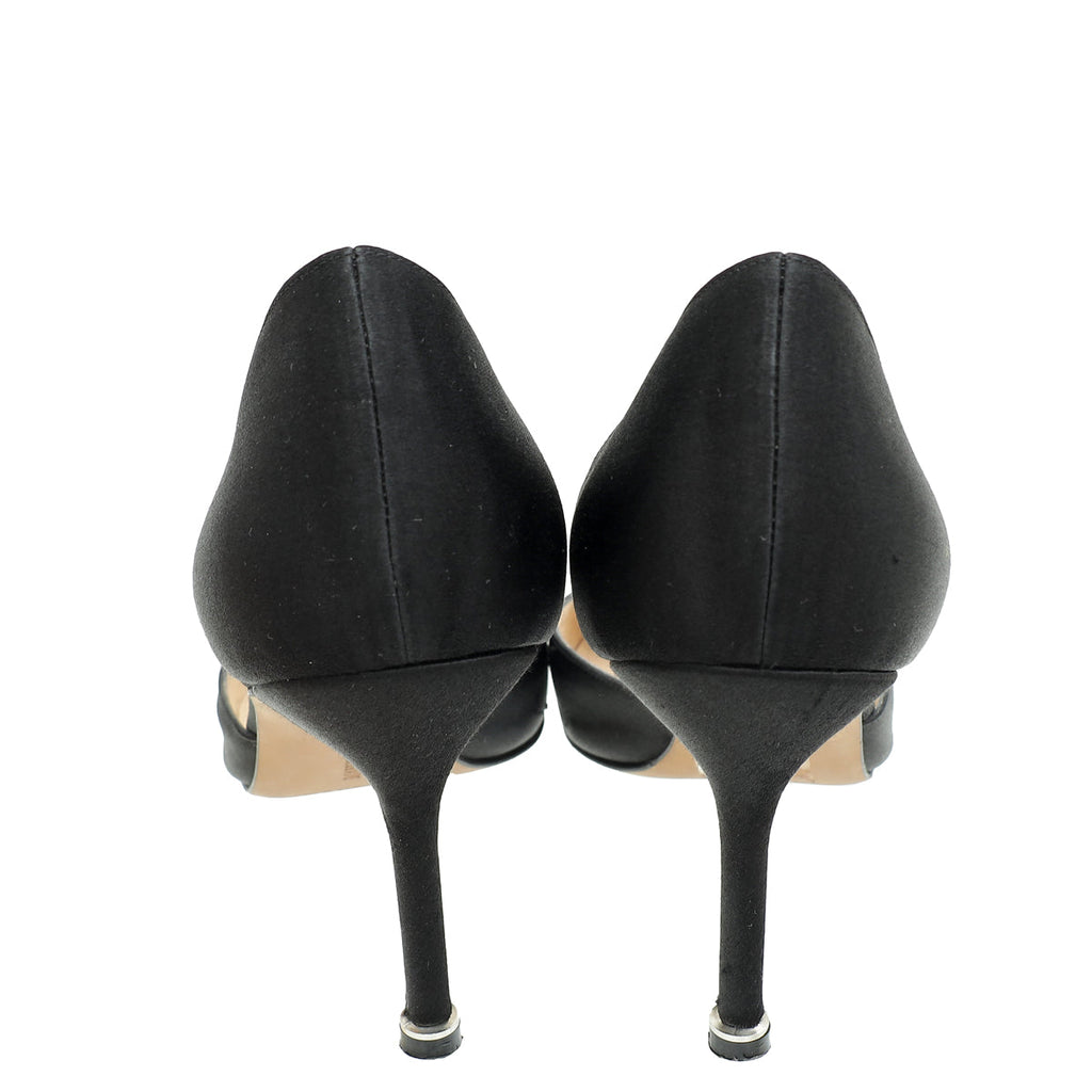 Manolo Blahnik Black Hangisi D'Orsay Pumps 37