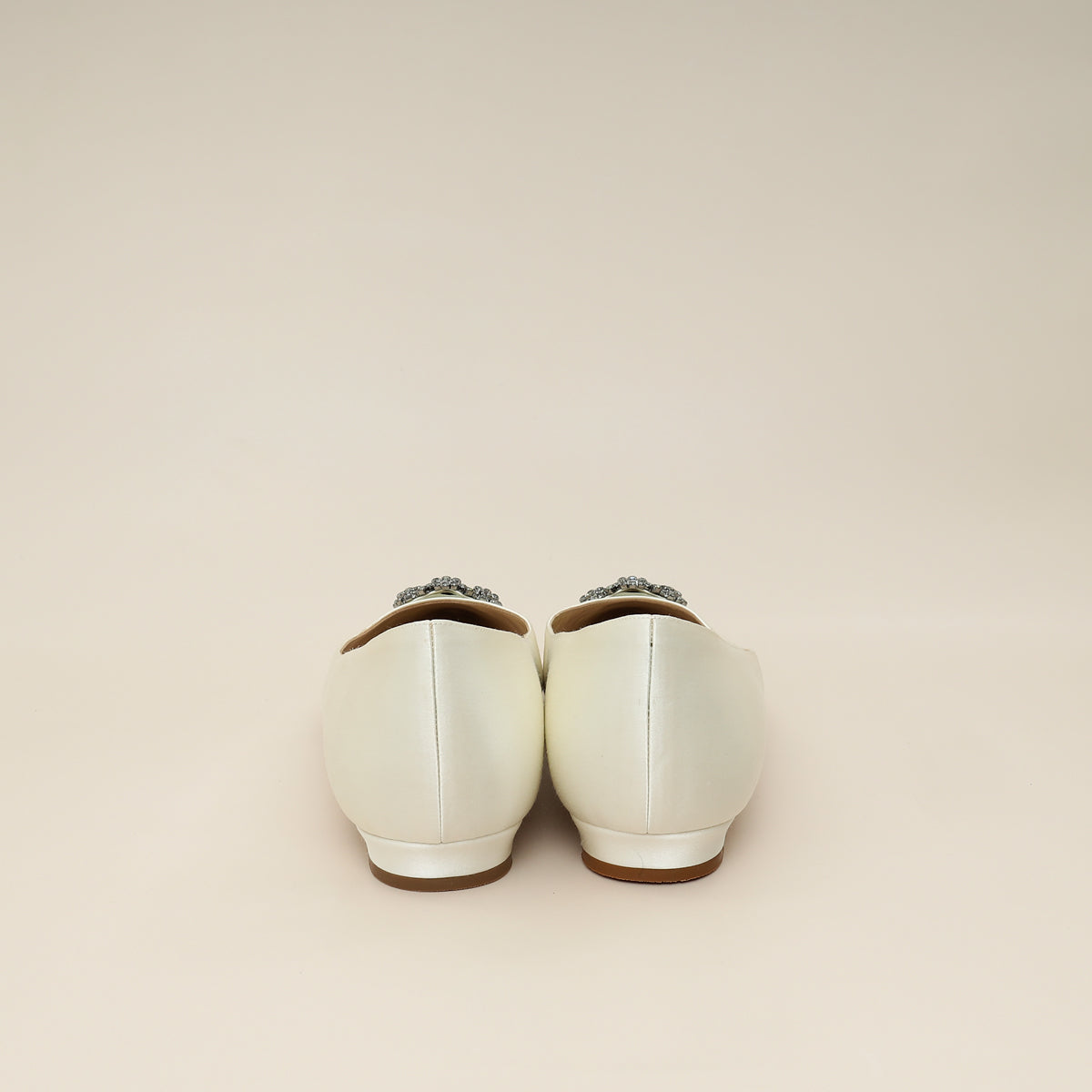 Manolo Blahnik Cream Hangisi Flats 41.5
