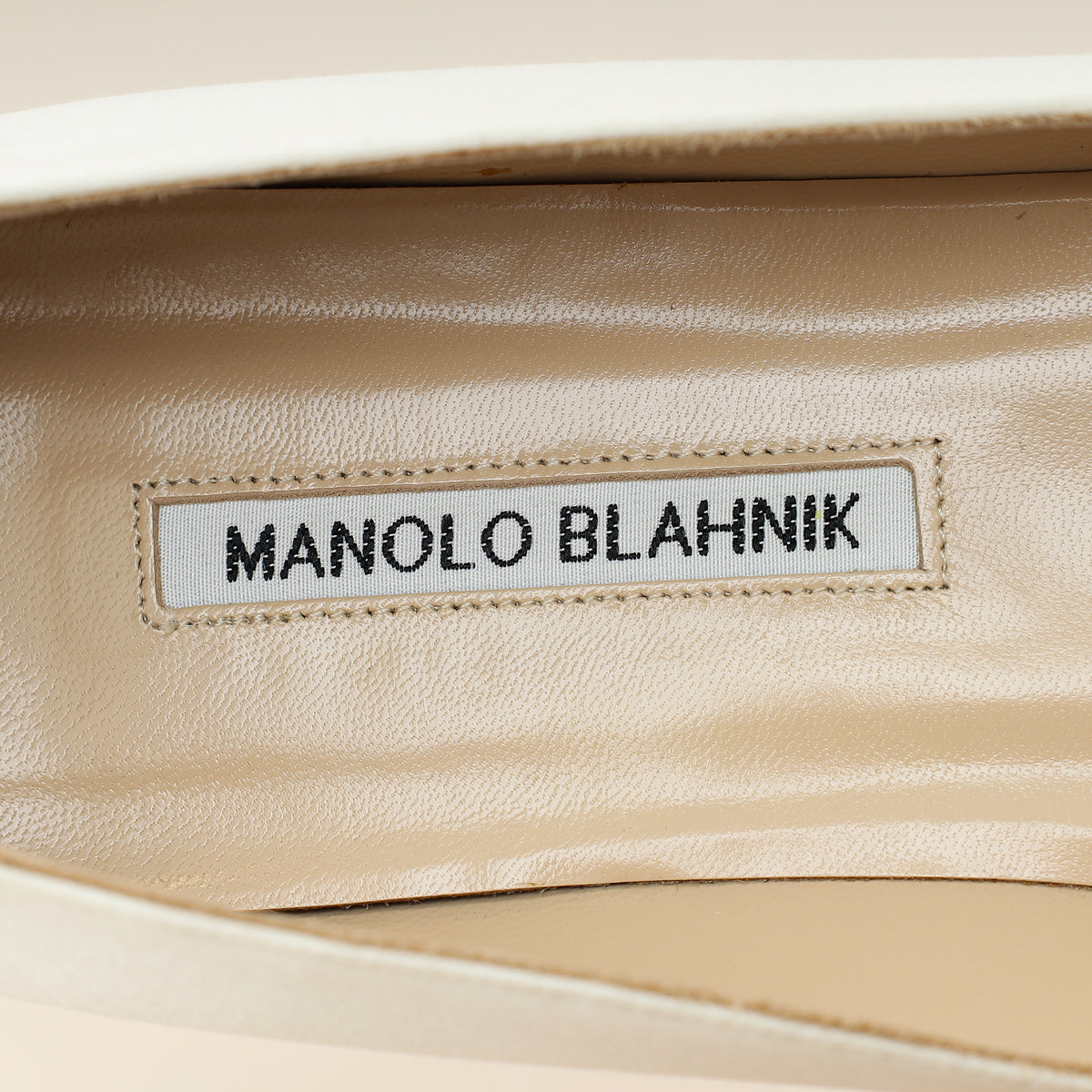 Manolo Blahnik Cream Hangisi Flats 41.5