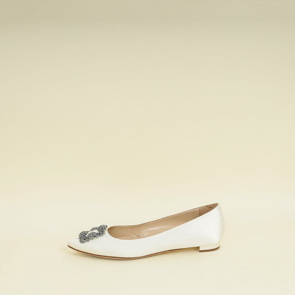Manolo Blahnik Cream Hangisi Flats 41.5