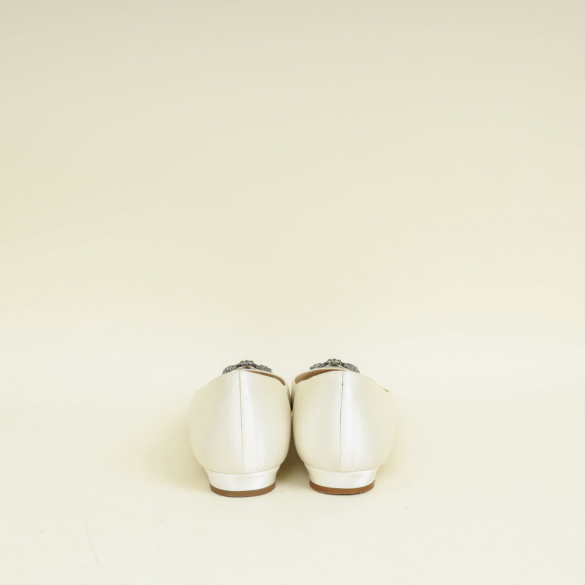 Manolo Blahnik Cream Hangisi Flats 41.5