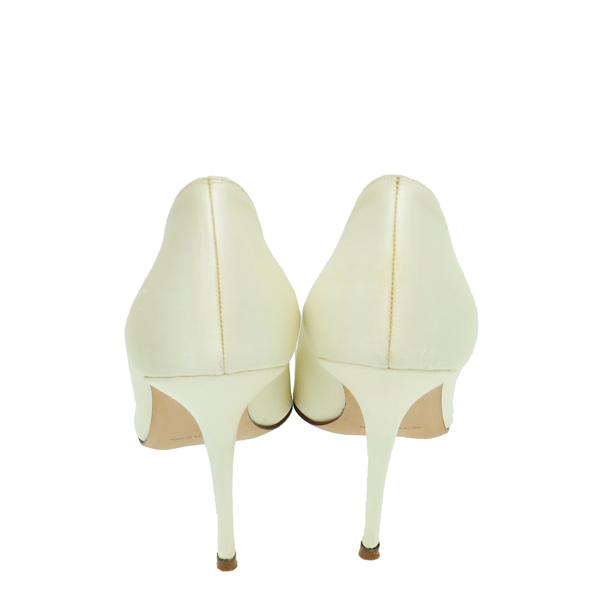 Manolo Blahnik Off White Satin Nadira Pump 38