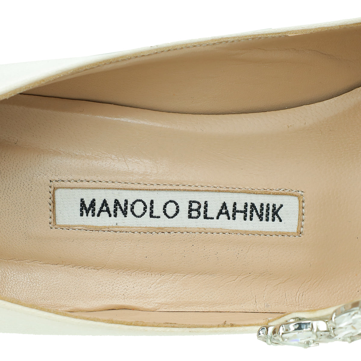 Manolo Blahnik Off White Satin Nadira Pump 38