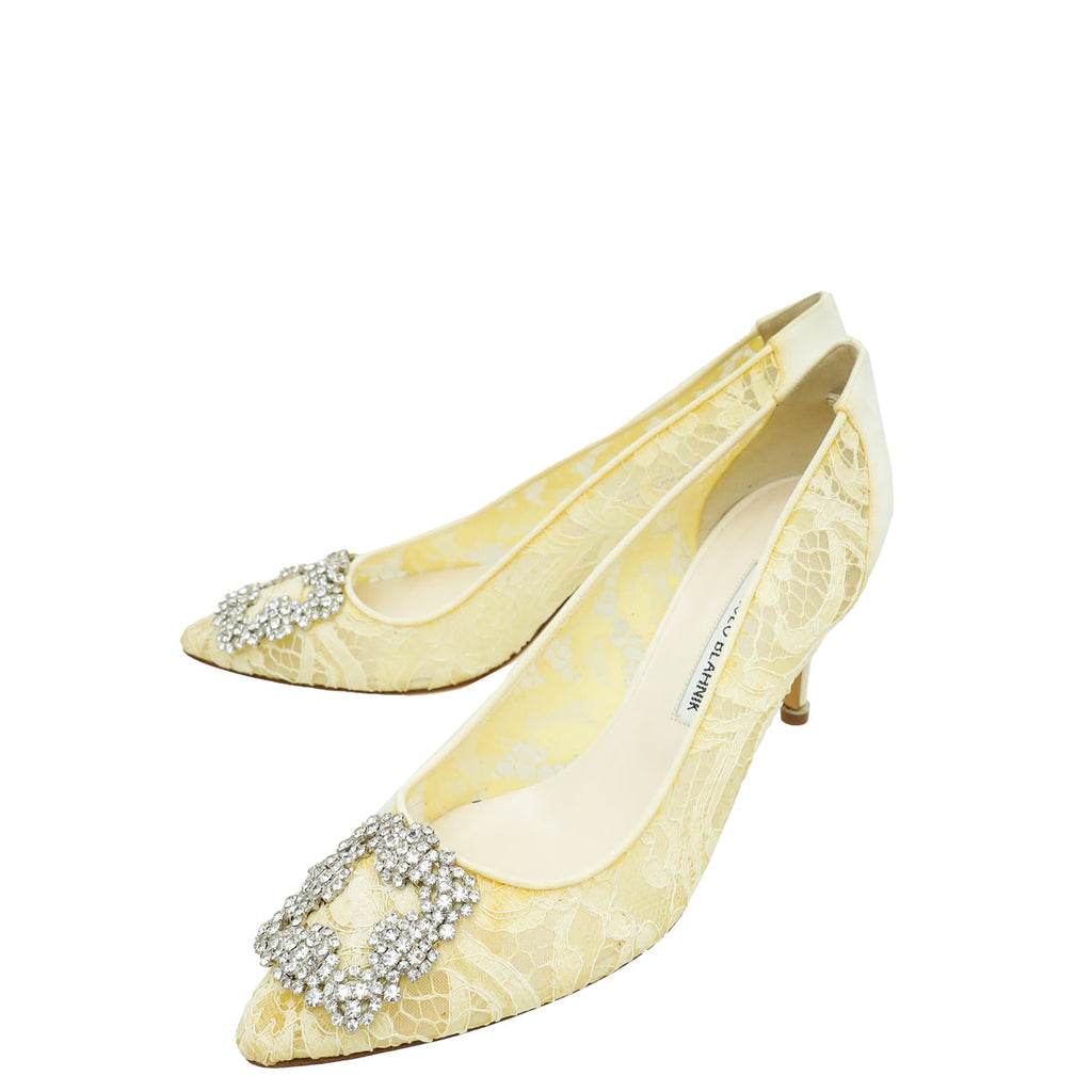 Manolo Blahnik Ecru White Hangisi Lace Embellished Pump 39