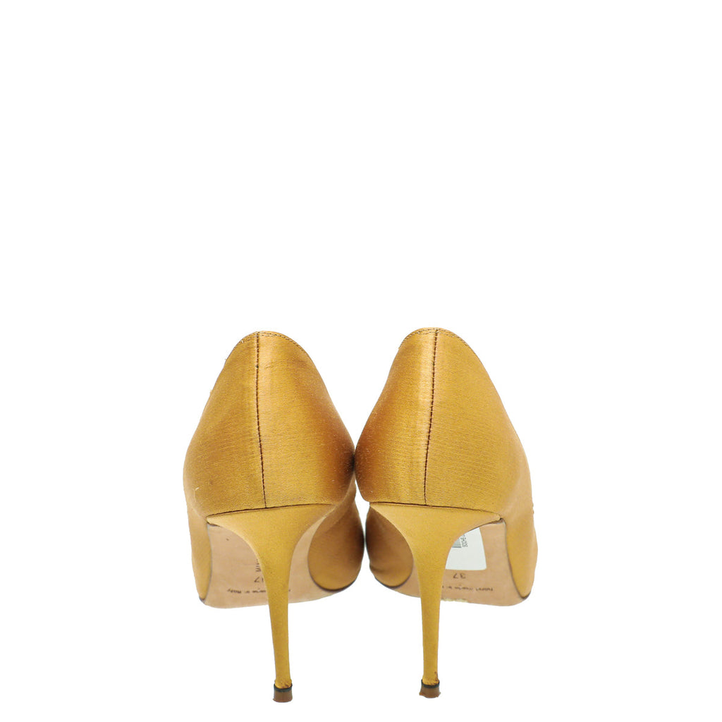 Manolo Blahnik Gold Nadira Pumps 37
