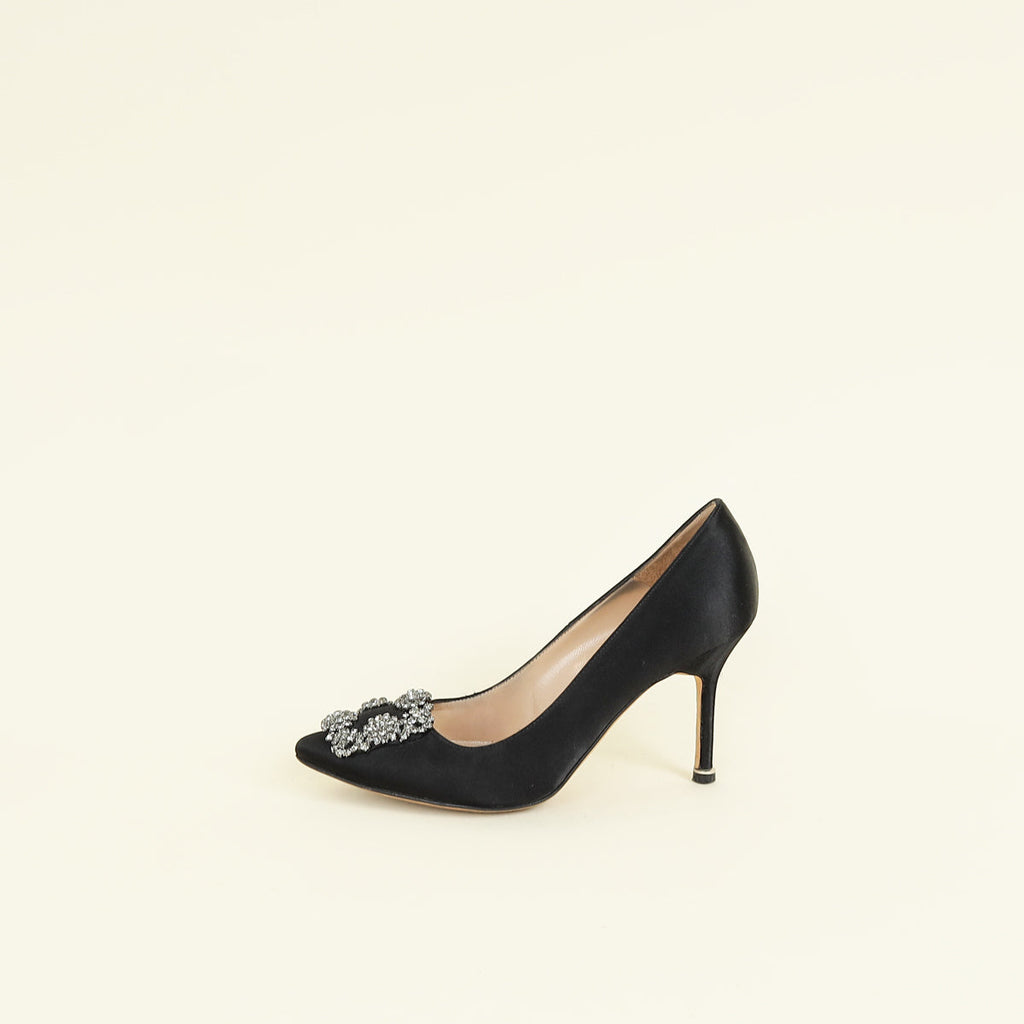 Manolo Blahnik Black Satin Hangisi Pump 35.5