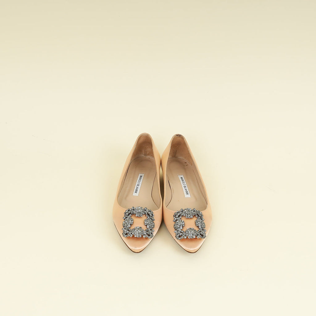 Manolo Blahnik Beige Hangisi Satin Ballerina Flats 36