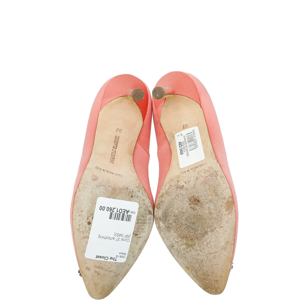 Manolo Blahnik Coral Satin Hangisi Pumps 37