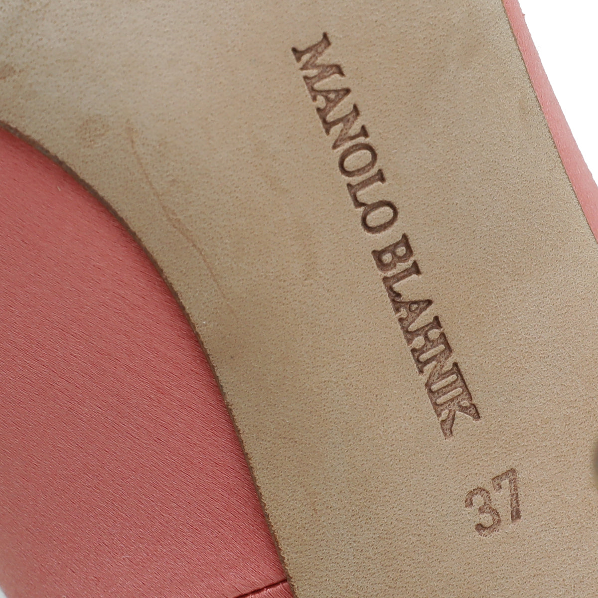 Manolo Blahnik Coral Satin Hangisi Pumps 37