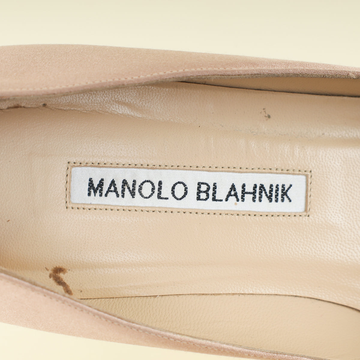 Manolo Blahnik Nude Hangisi 70 Bellini Satin Pump 38.5