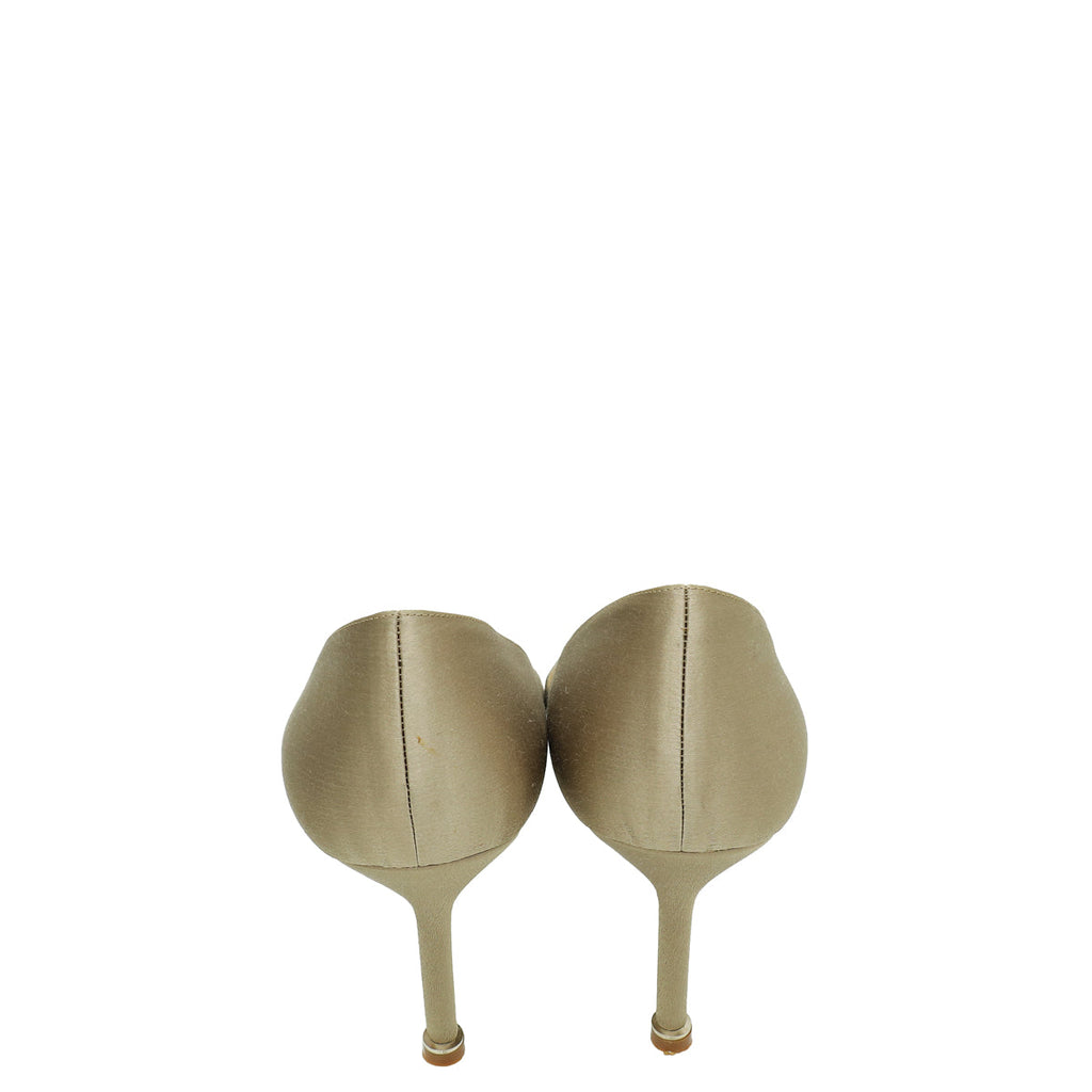 Manolo Blahnik Poudre Nude Satin Pearl Embellished Hangisi Pump 39.5