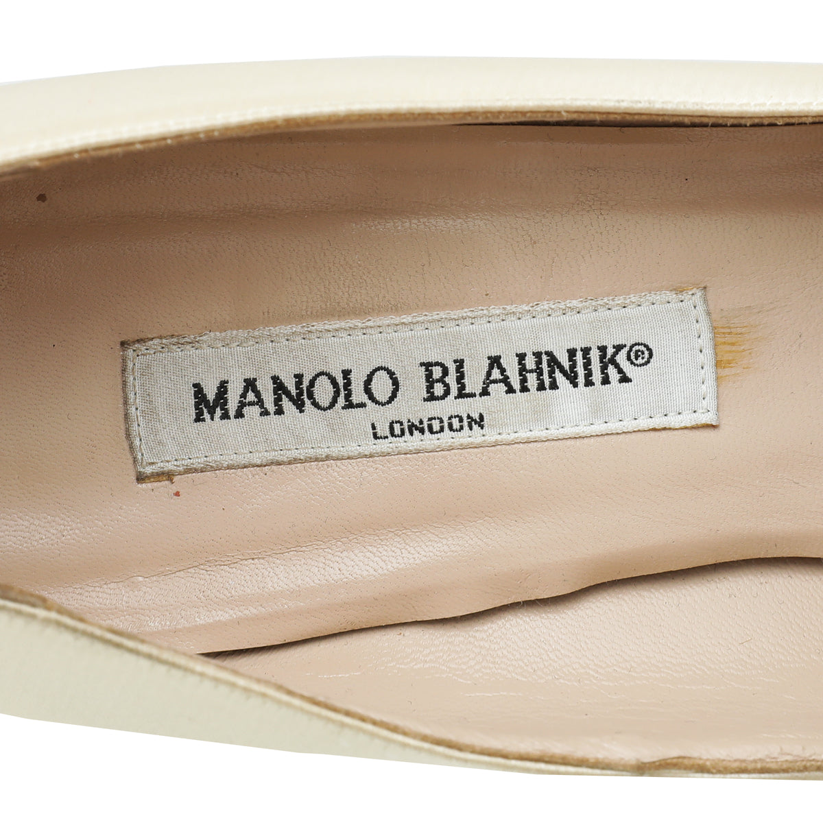 Manolo Blahnik Ivory Satin Perdu Pump 40.5