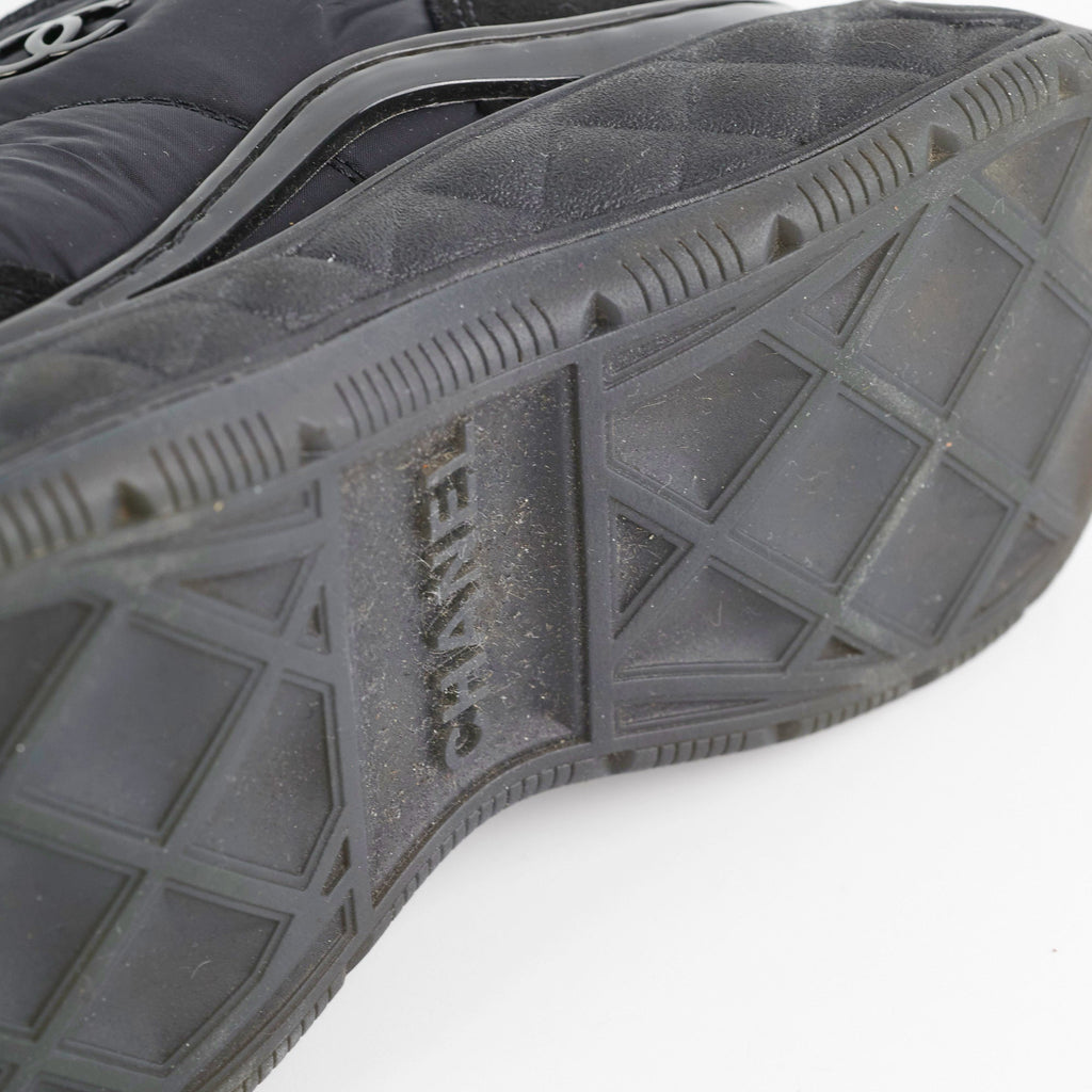 Chanel Sneakers Black (Size 35)