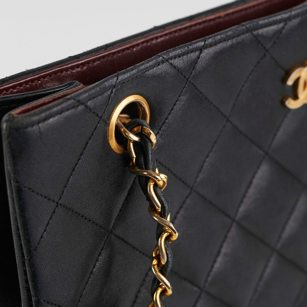 Chanel Vintage CC Locket Chain Tote Bag Black
