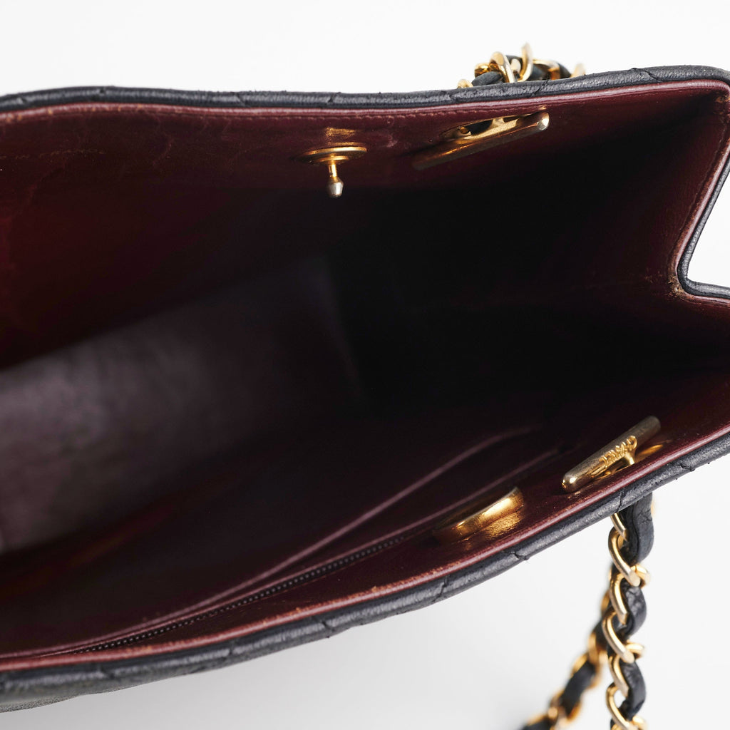 Chanel Vintage CC Locket Chain Tote Bag Black