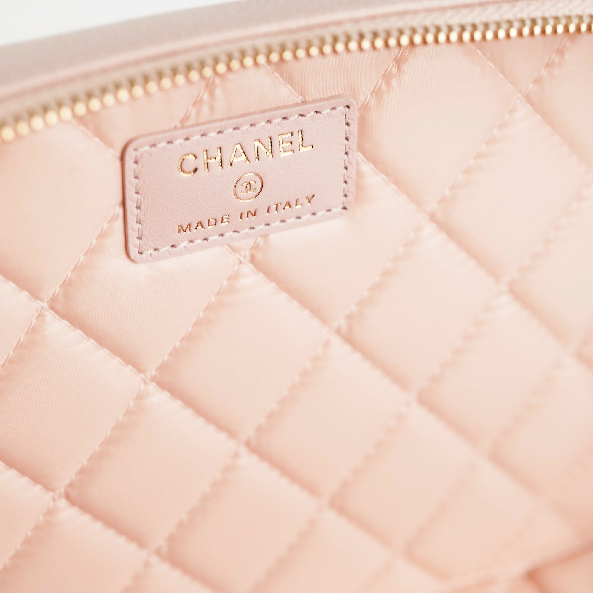 Chanel Pink Caviar Vanity - 21C