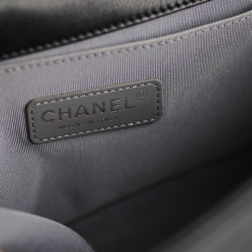 Chanel Boy Old Medium Black