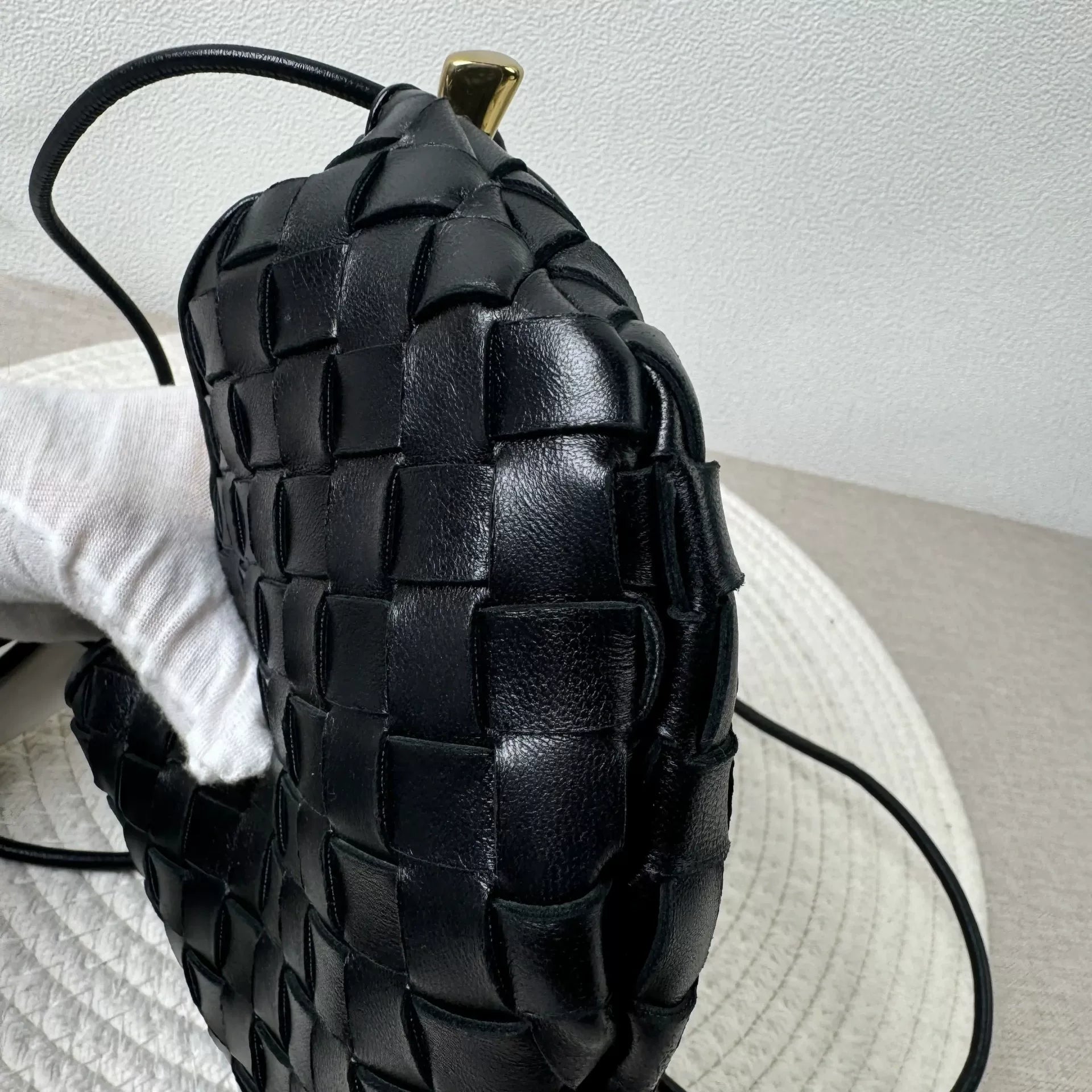 Bottega Veneta Women   Bag Very Good Condition