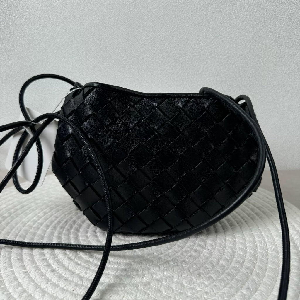 Bottega Veneta Women   Bag Very Good Condition