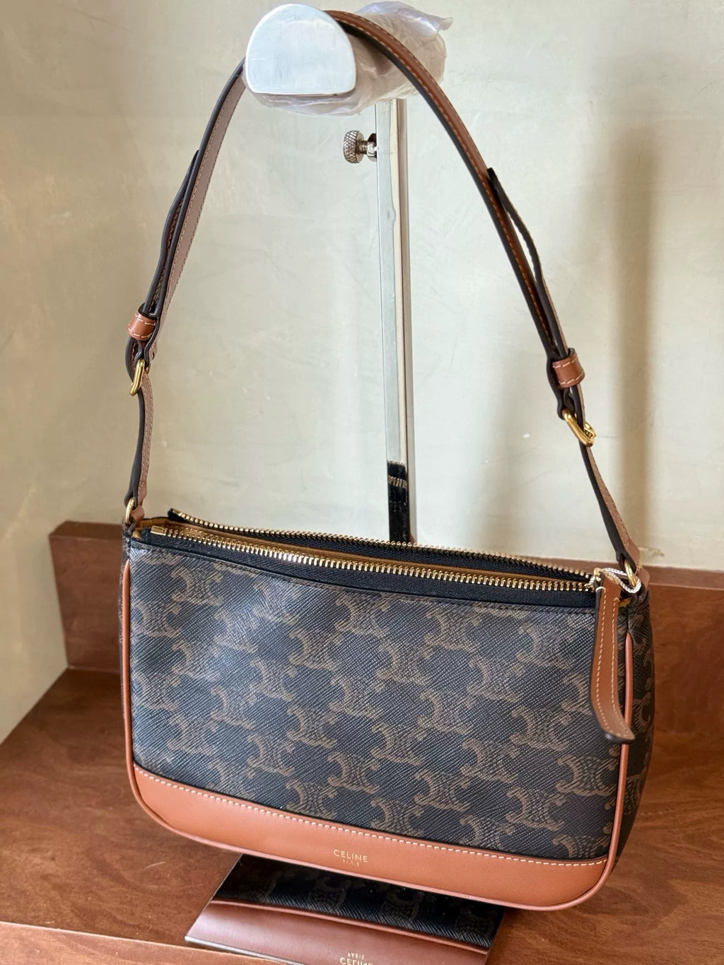 Celine Women   Bag Very Good Condition