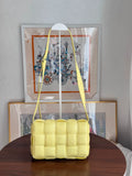 Bottega Veneta Women   Bag Very Good Condition