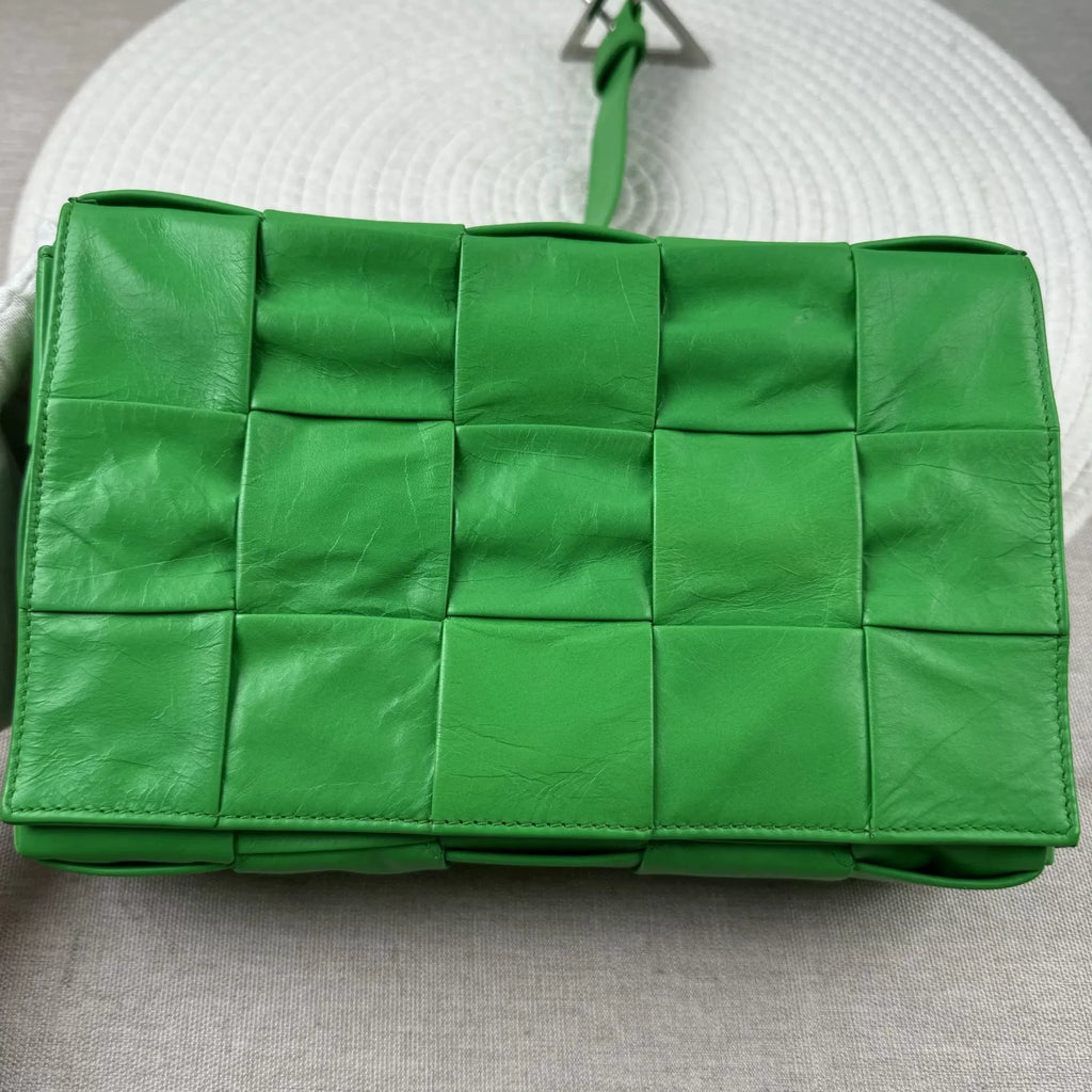 Bottega Veneta Women   Bag Very Good Condition
