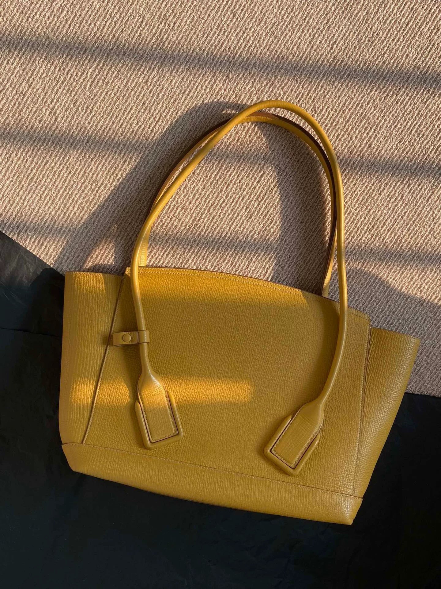 Bottega Veneta Women   Bag Very Good Condition
