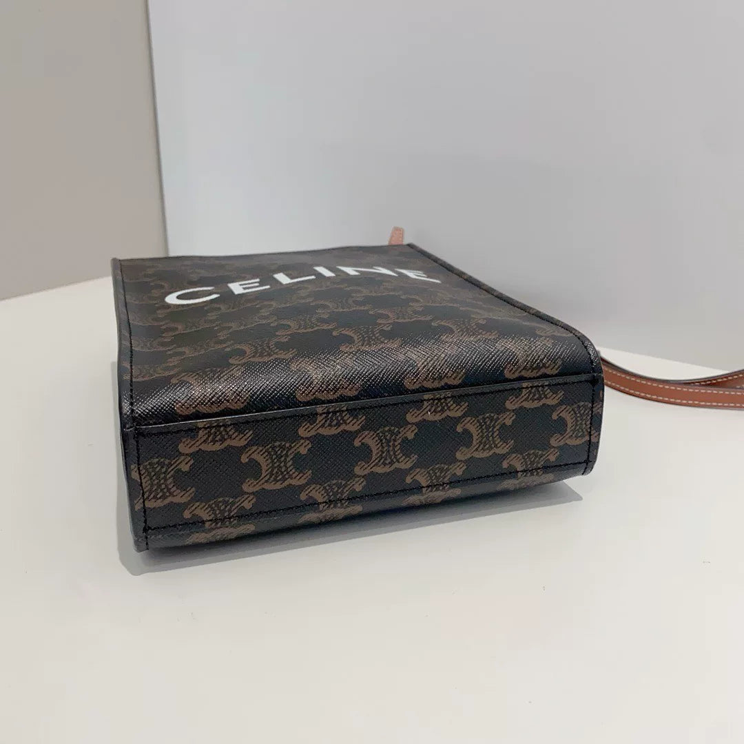Celine Women   Bag Very Good Condition
