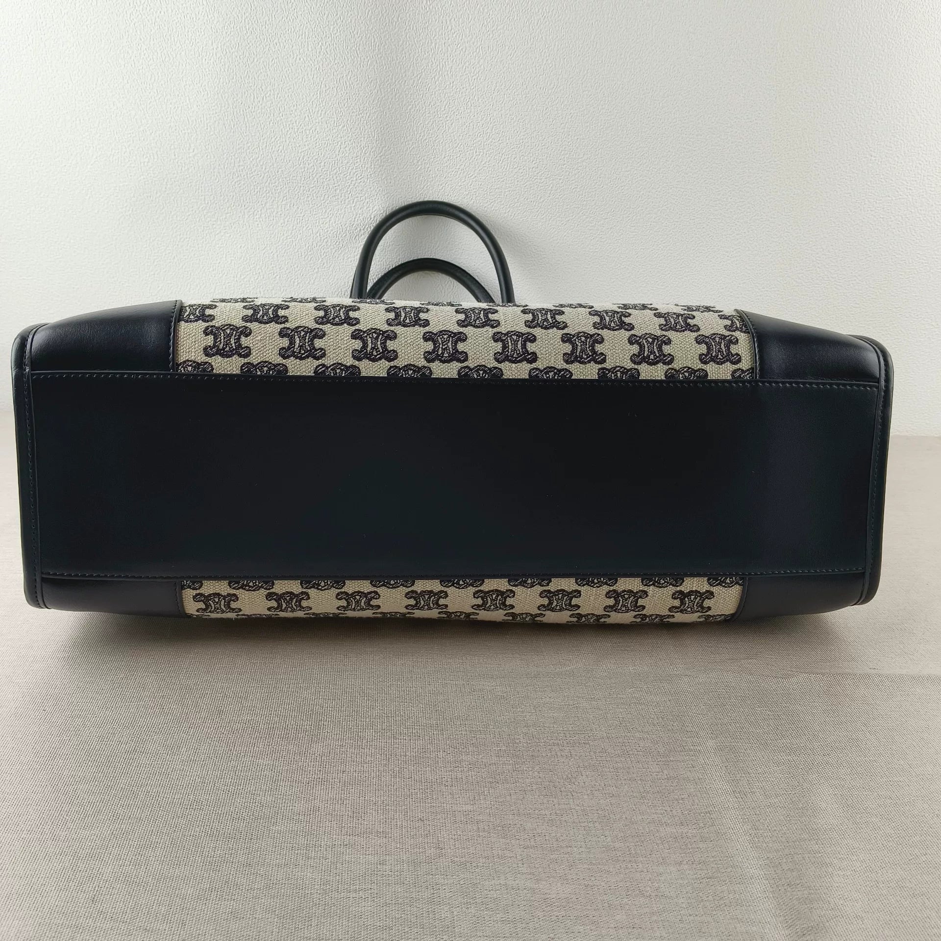 Celine Women   Bag Very Good Condition