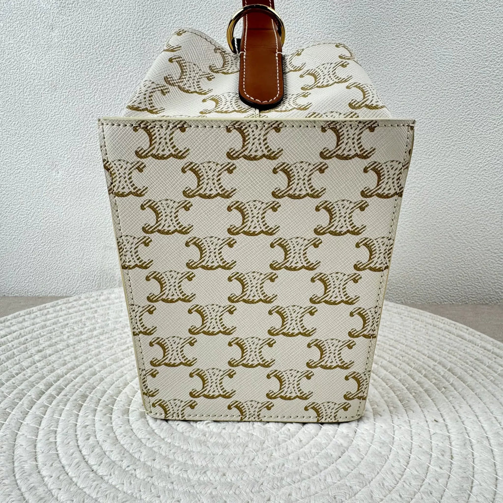 Celine Women   Bag Very Good Condition