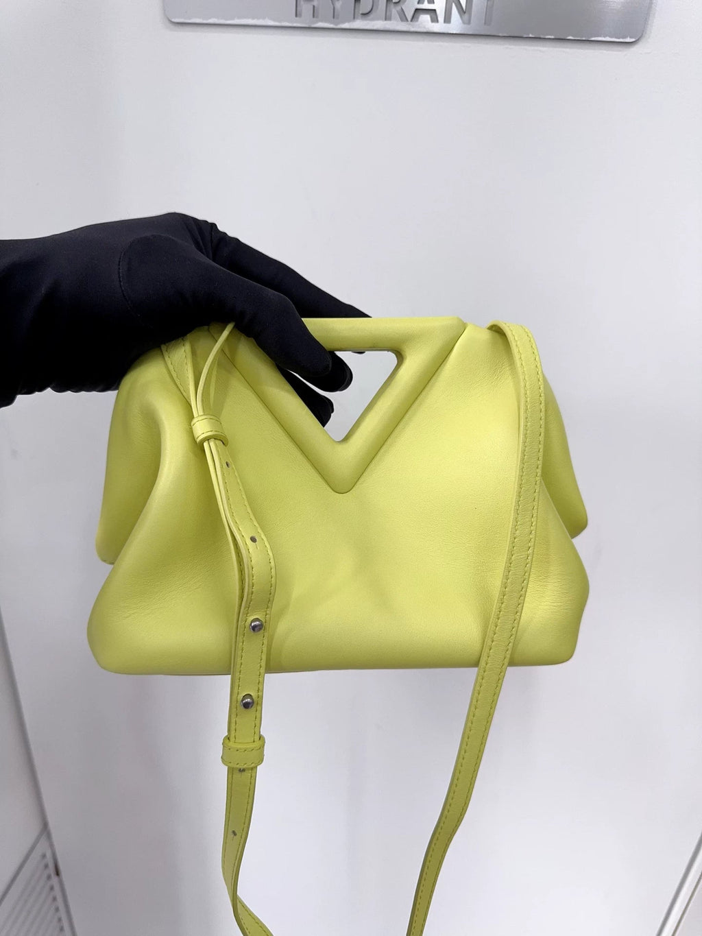 Bottega Veneta Women   Bag Very Good Condition