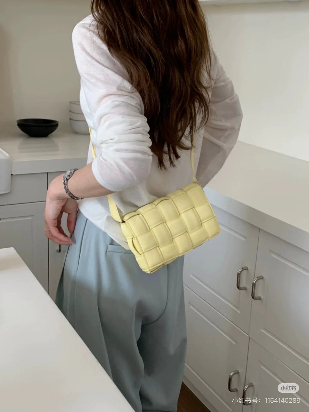 Bottega Veneta Women   Bag Very Good Condition