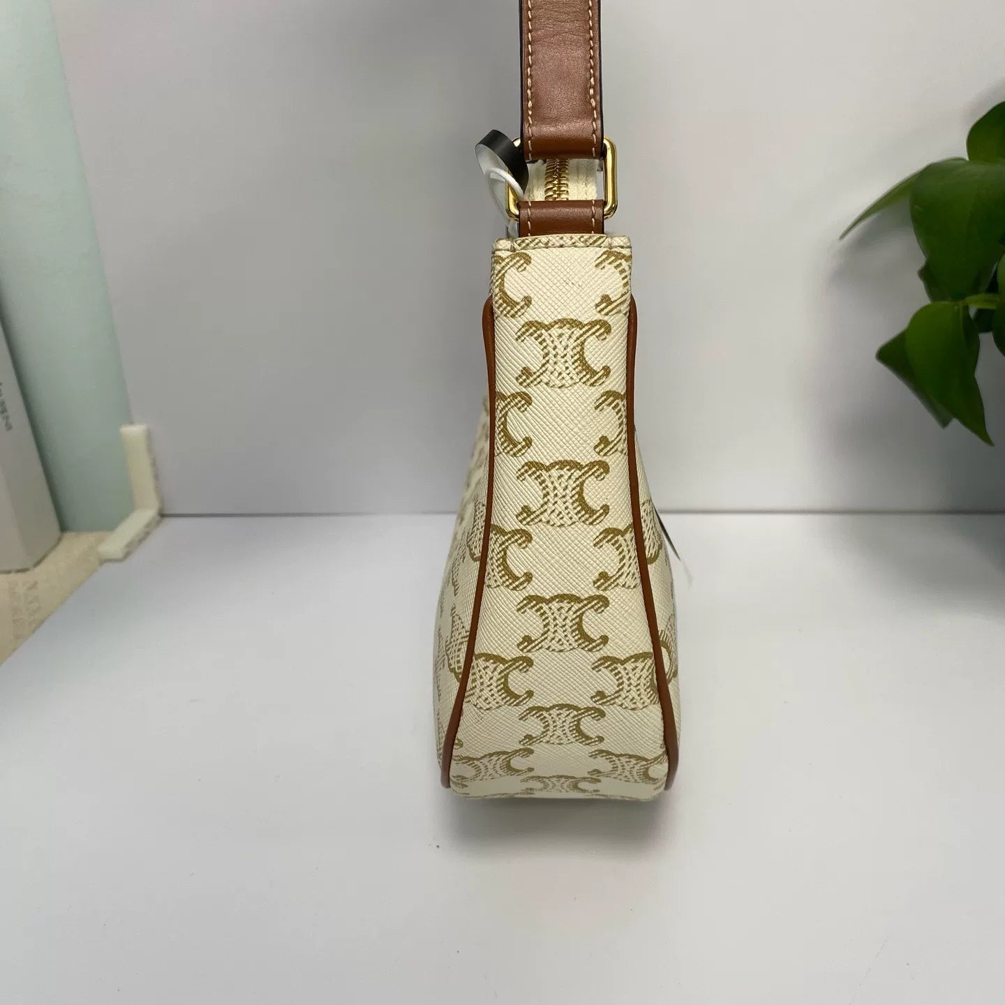 Celine Women   Bag Very Good Condition