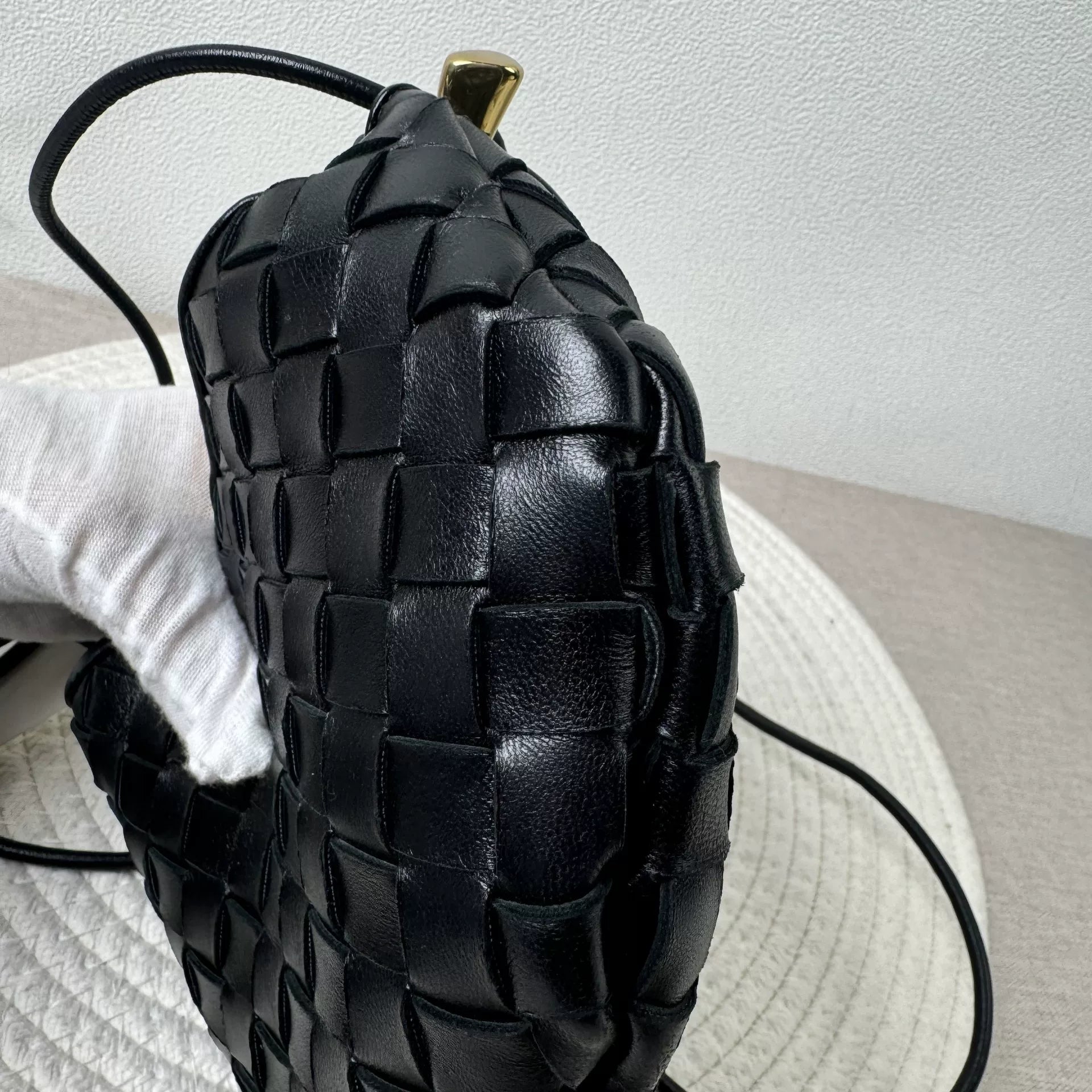 Bottega Veneta Women   Bag Very Good Condition