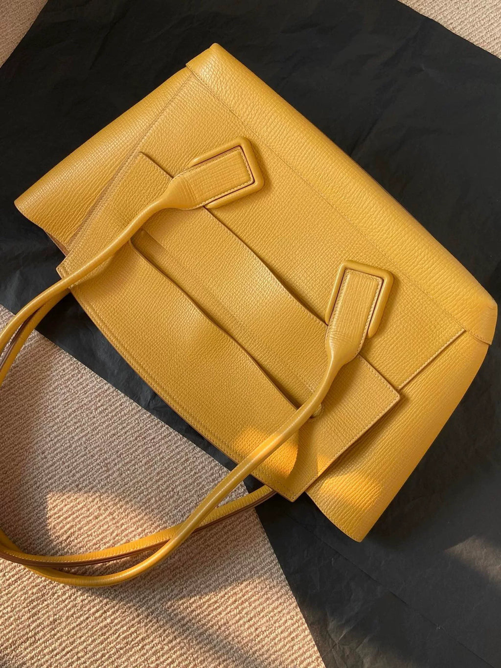 Bottega Veneta Women   Bag Very Good Condition