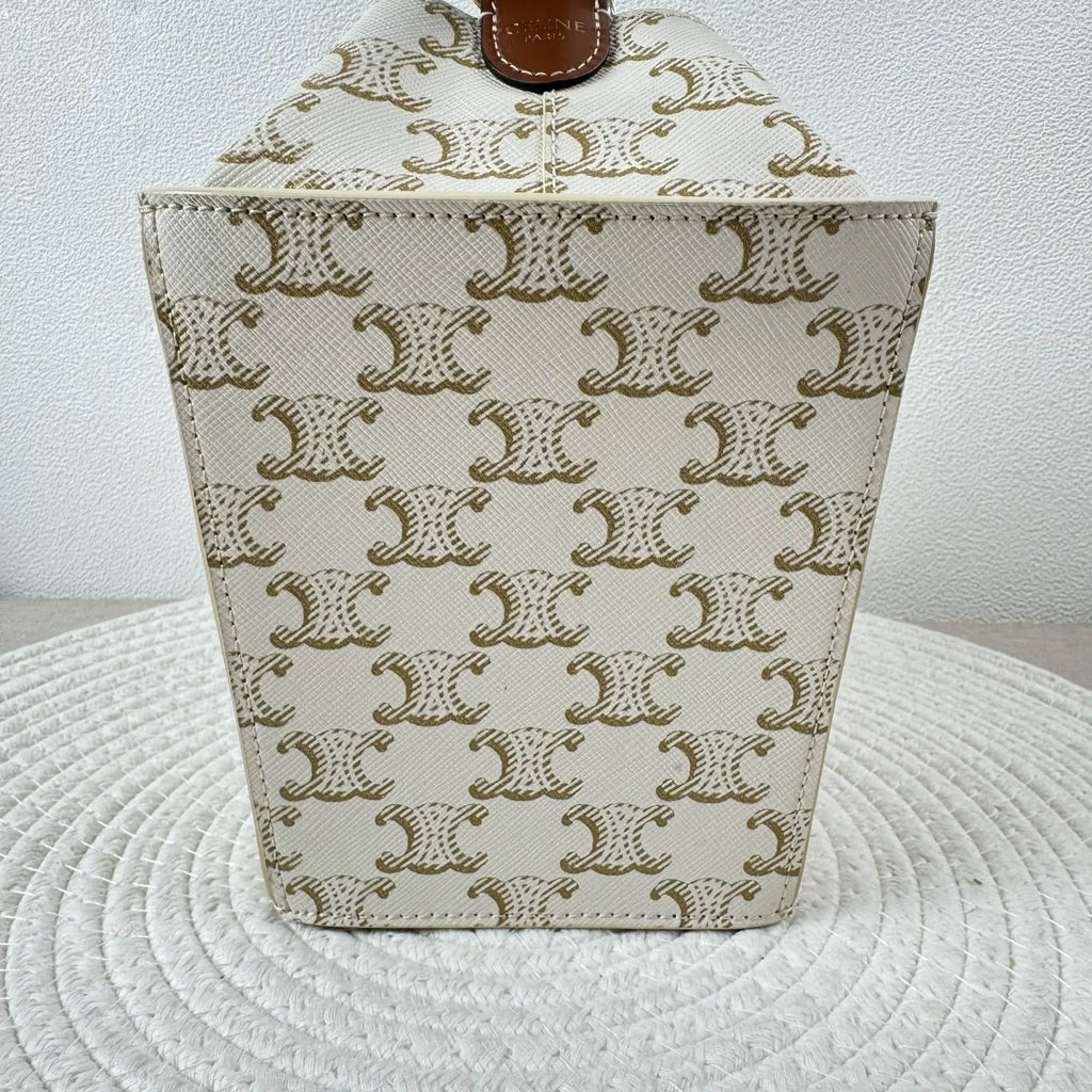 Celine Women   Bag Very Good Condition