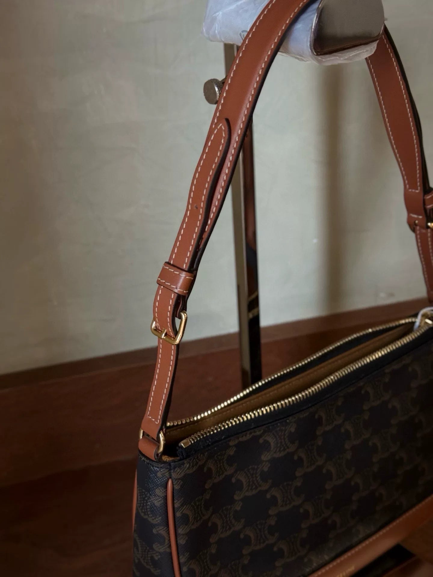 Celine Women   Bag Very Good Condition