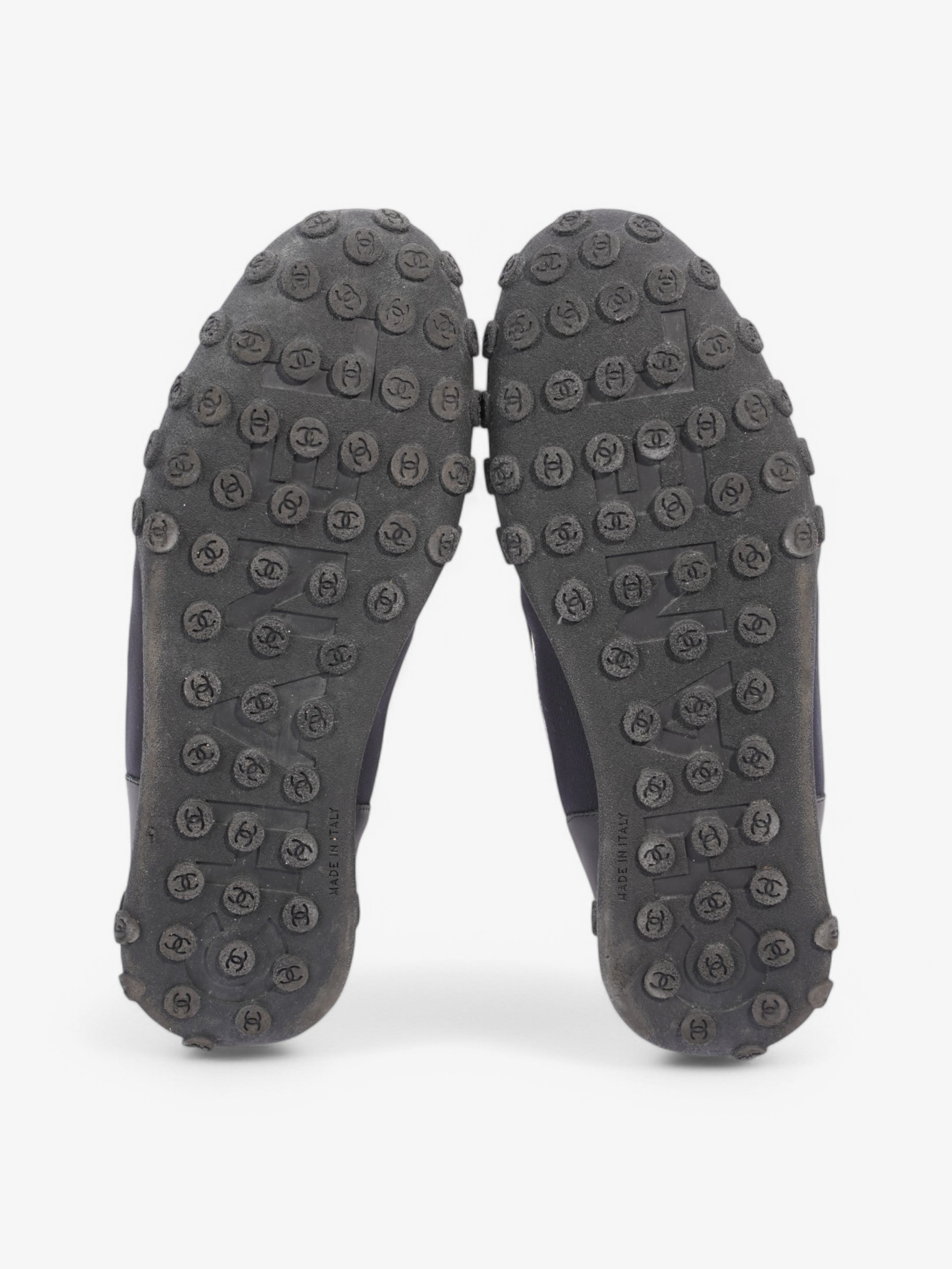 Chanel Low Top Sneaker Black / White Mesh EU 41 UK 8
