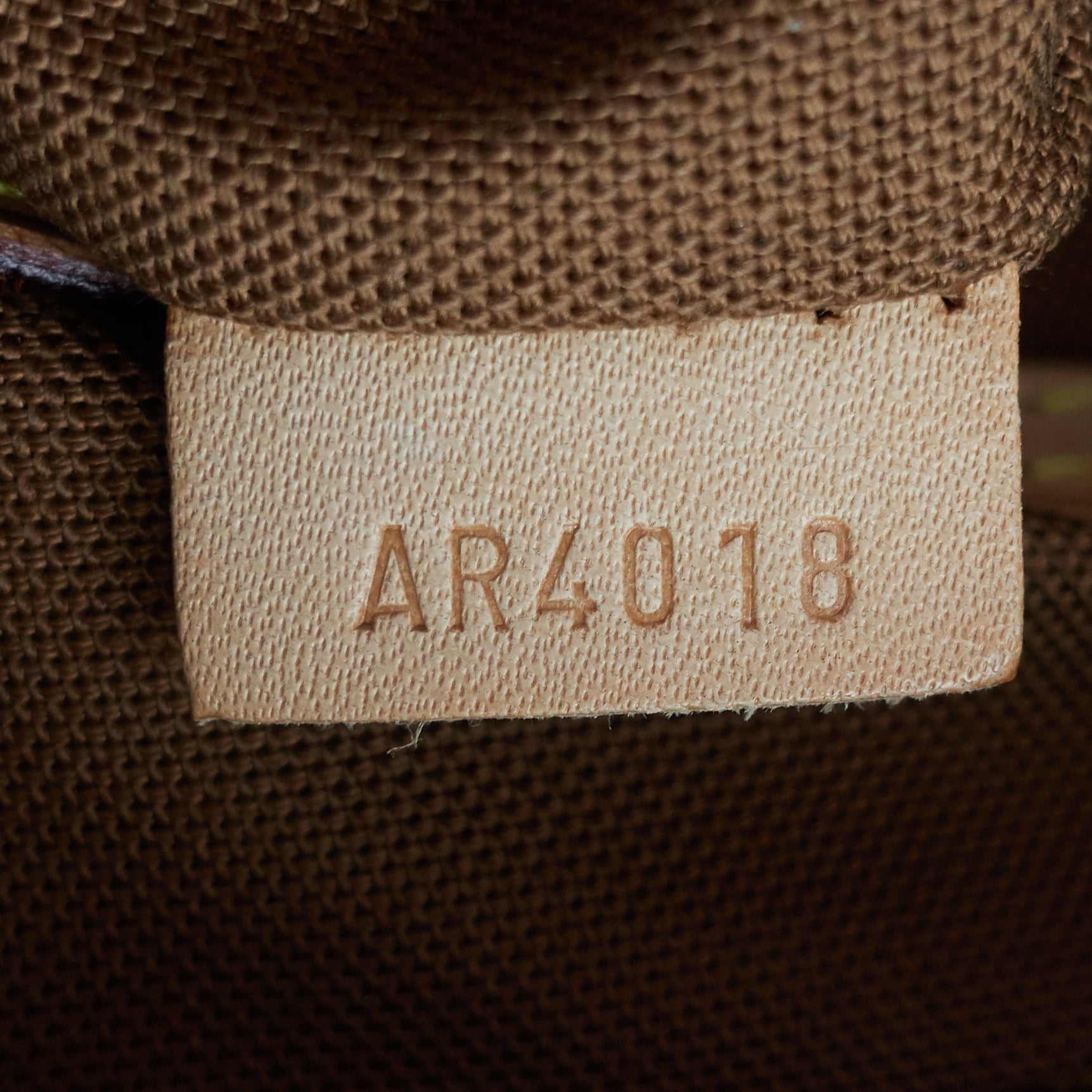 Louis Vuitto Cabas Mezzo Monogram Canvas Tote Bag
