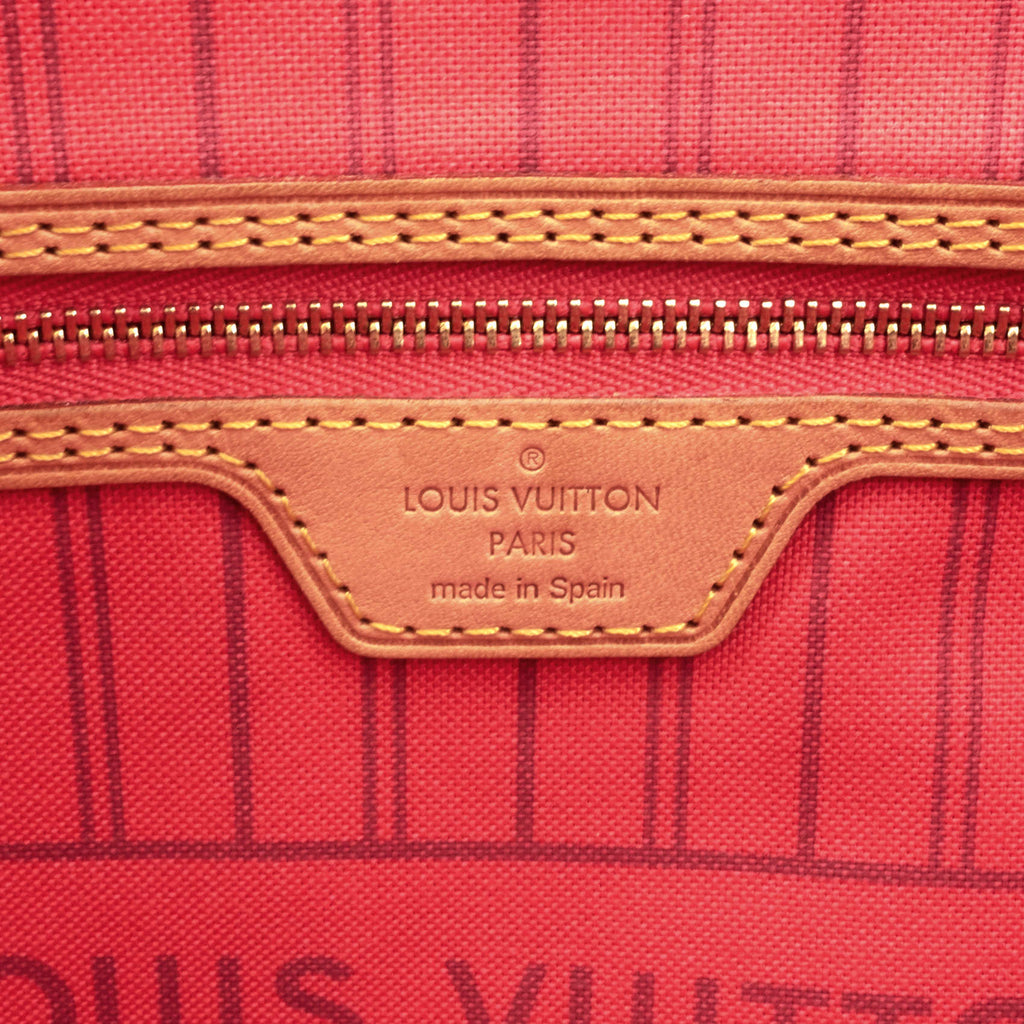 Louis Vuitto Neverfull MM Cities V Monogram Canvas Tote Bag