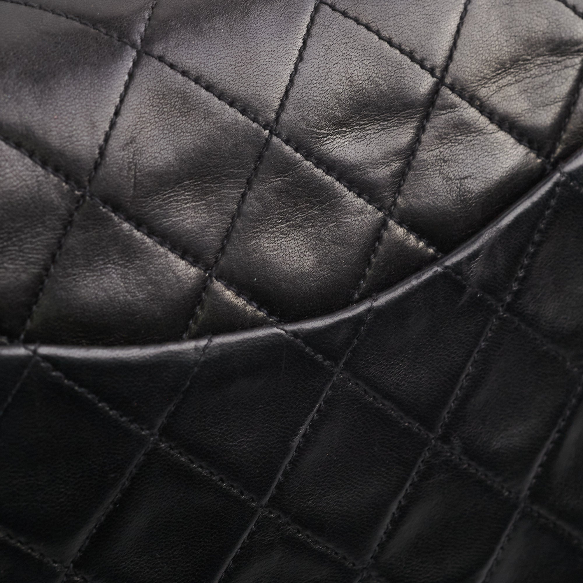Chanel Vintage Classic Medium/Large 24K Gold Black