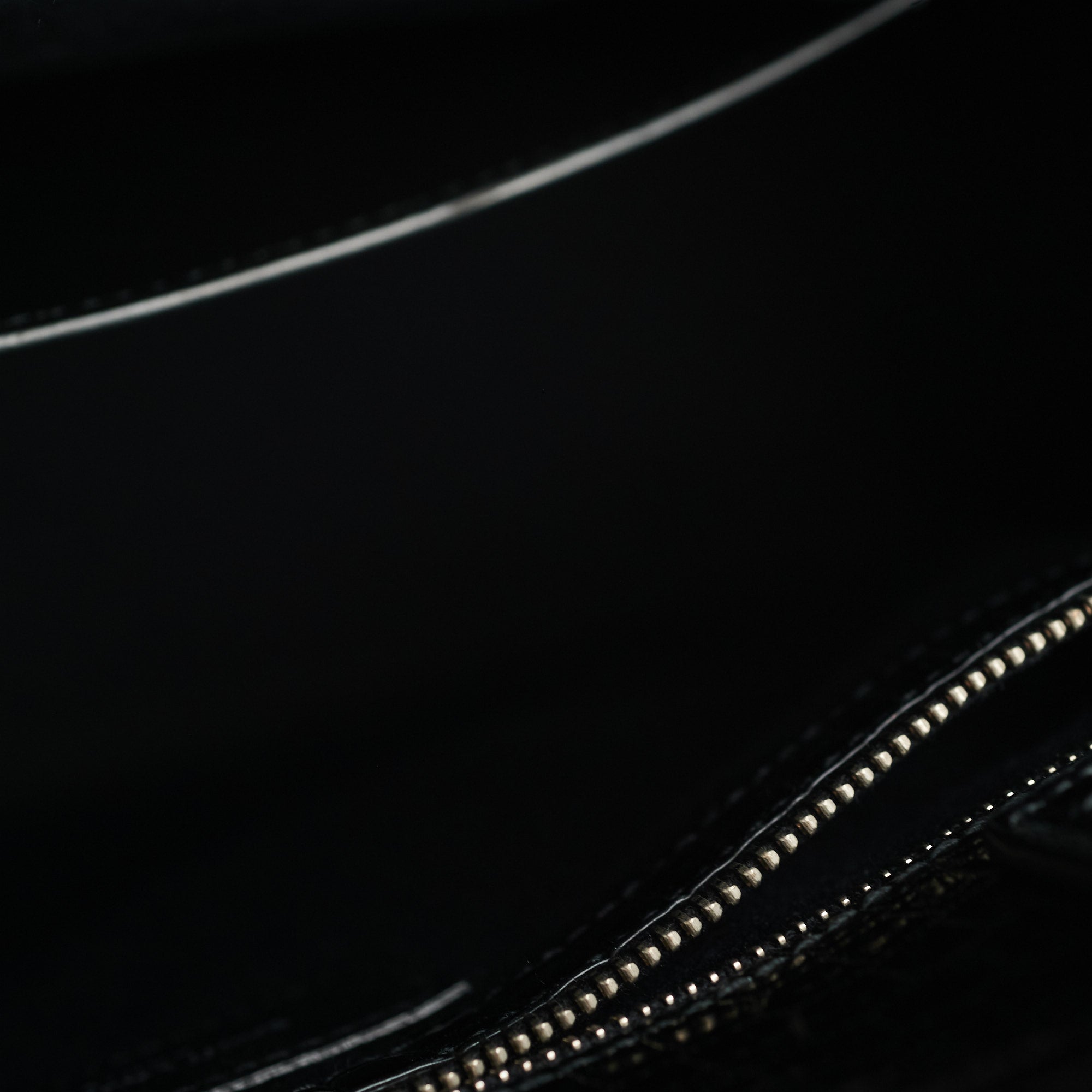 Saint Laurent Manhattan Shopper Embossed Croc Tote Black