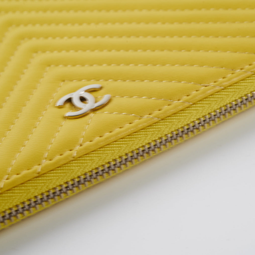 Chanel Chevron O Case Yellow