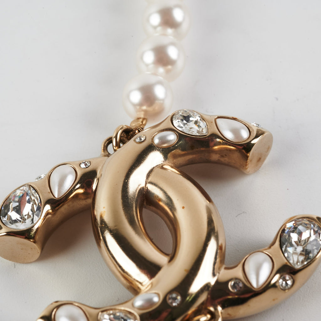 Chanel CC Pearl Necklace Costume Jewellery