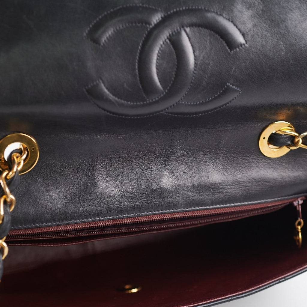 Chanel Vintage Maxi Jumbo Black 24K Gold