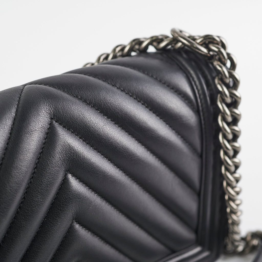 DEAL OF THE WEEK Chanel Old Medium Boy Black