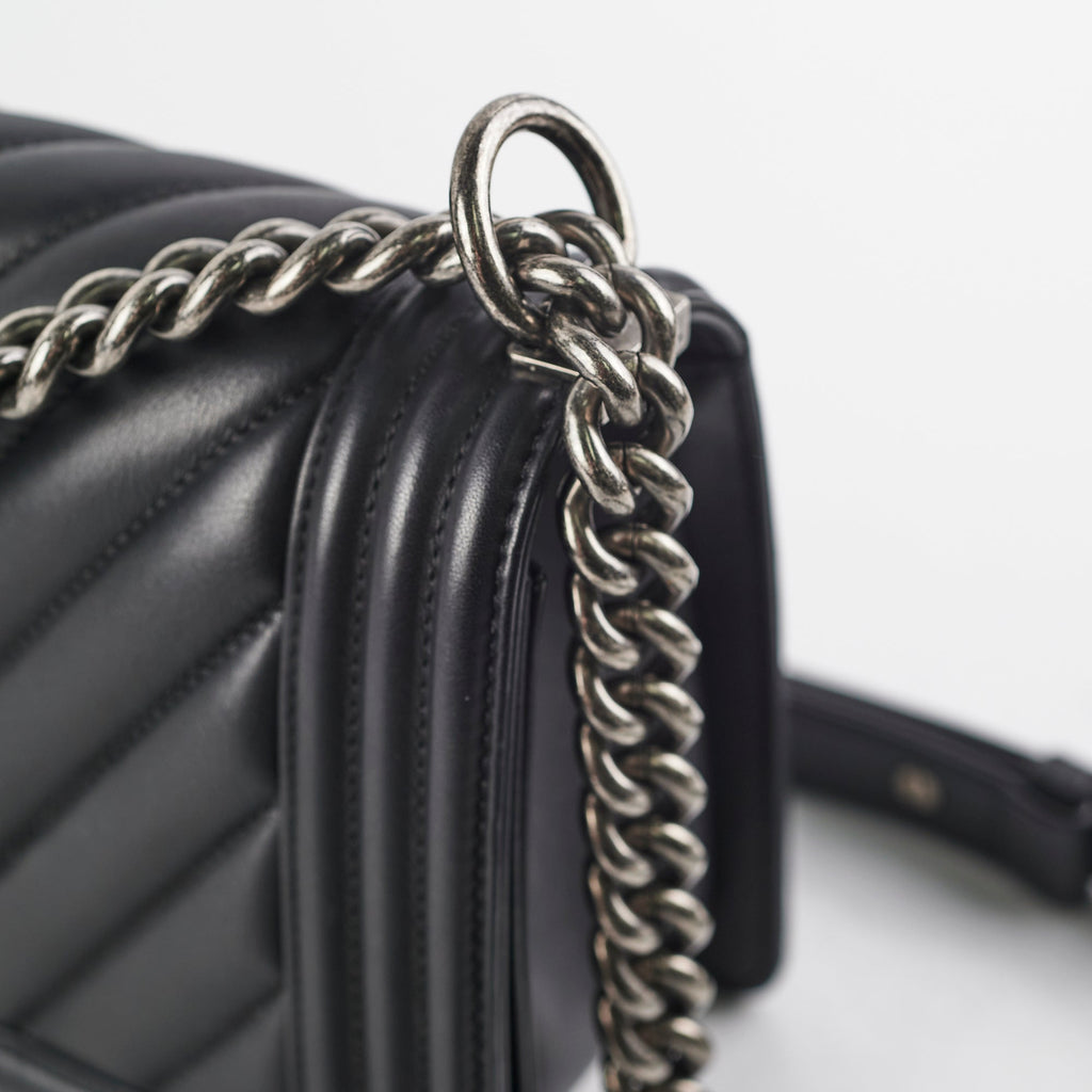 DEAL OF THE WEEK Chanel Old Medium Boy Black
