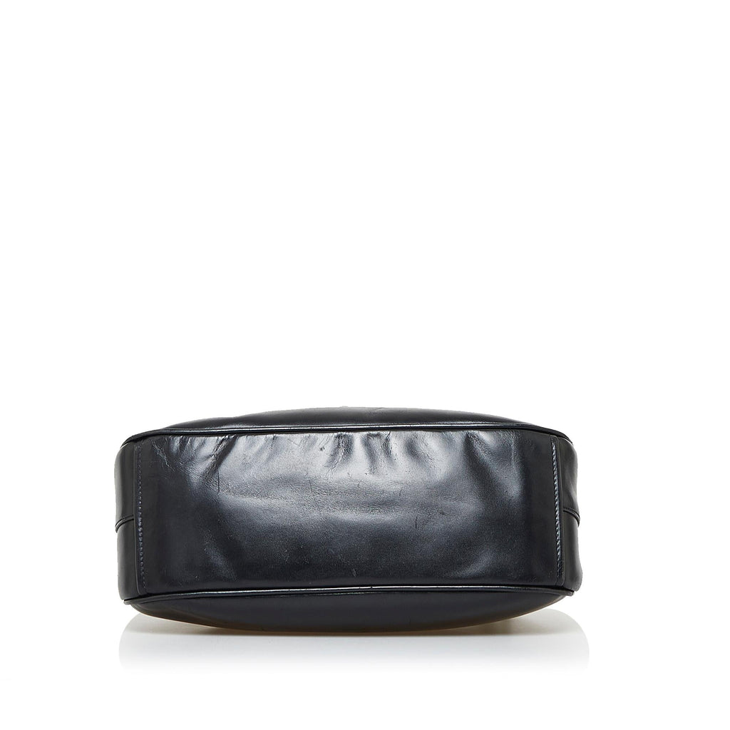 Prada Leather Shoulder Bag (SHG-qVuAcD)